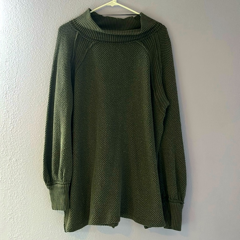 We the Free Grey Knit Boat Turtle Neck Sweater - Size M